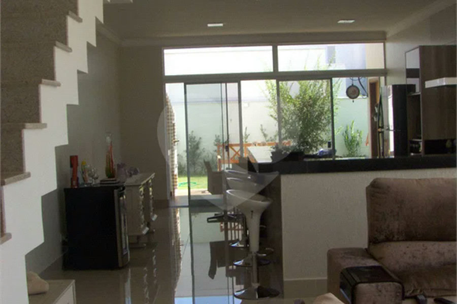 Lindo Sobrado Convívio São Francisco - R$ 980.000,00