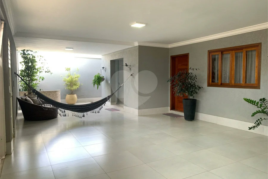 Linda Casa à Venda no Bairro Santa Rosa, na cidade de Piracicaba-SP.