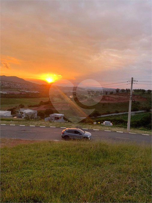 Terreno para venda com 368 metros quadrados em condomínio fechado Bom Jesus dos Perdoes SP.