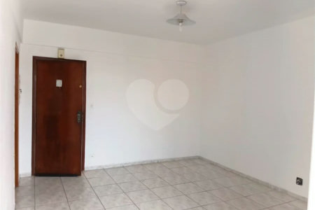 Apartamento à venda ou para alugar com 2 quartos, sendo 1 suíte,  no Centro, São Roque, SP