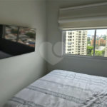 Oportunidade na Vila Leopoldina!! Apartamento com dois dormitórios, sendo uma suíte, dois banheiros, e com duas vagas.