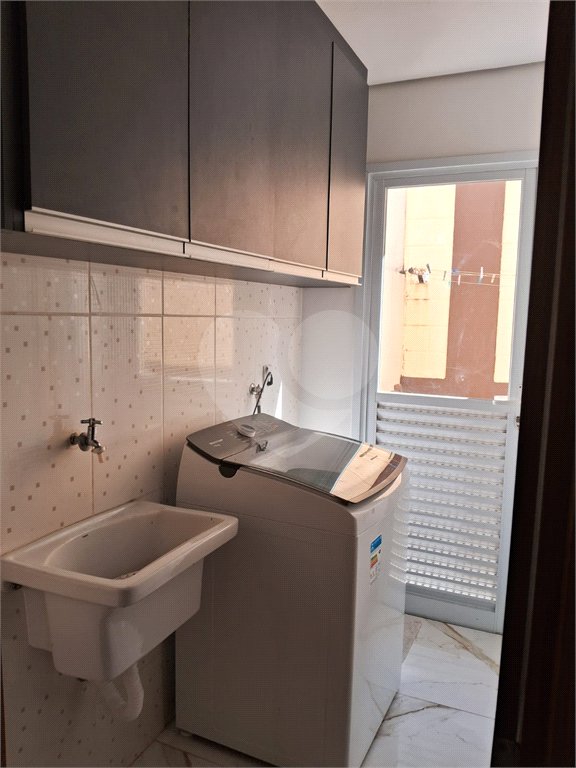 Casa de Vila à venda com 3 quartos, sendo 1 suíte, em Vila Pasti, Louveira, SP