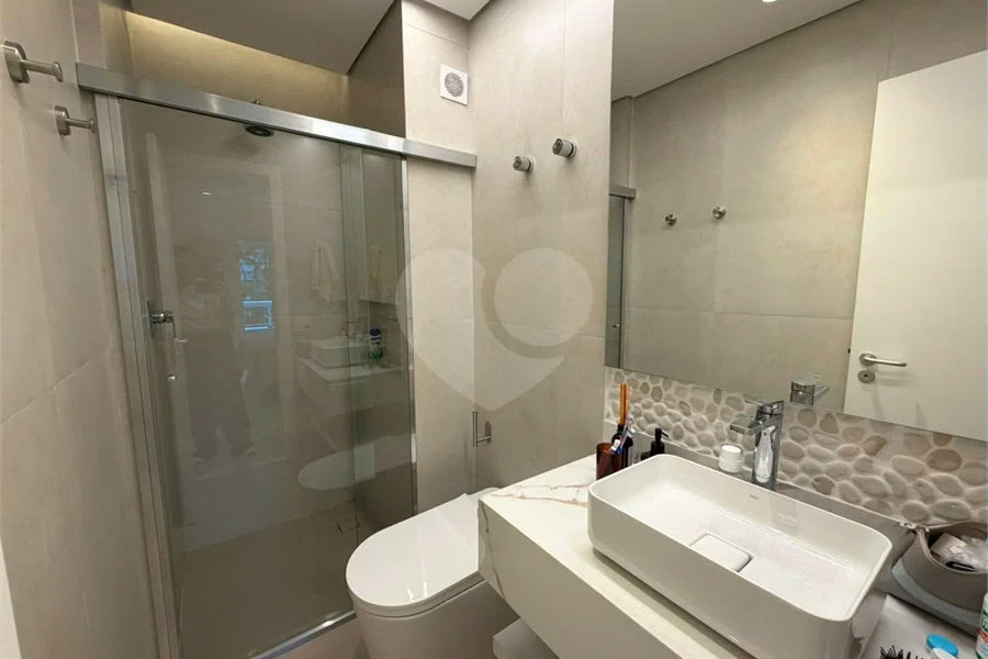 Apartamento à venda com 3 quartos, sendo 1 suíte, em Riviera de São Lourenço, Bertioga, SP