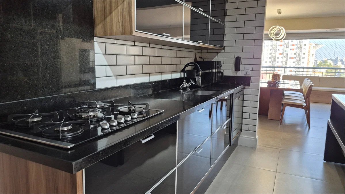 Apartamento à venda com 2 suítes em Jardim Esmeralda, São Paulo, SP