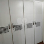 Apartamento na Vila Nova Conceição de 100m2 com 2 dorms, 1 suíte , 3 banheiros, 2 vagas. Estuda permuta.