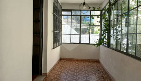 Casa Térrea à venda com 3 quartos em Pacaembu, São Paulo, SP