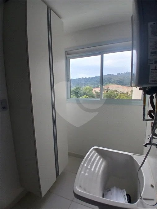 Apartamento de 2 quartos com planejados, sacada e lazer completo| Condomínio| São Roque