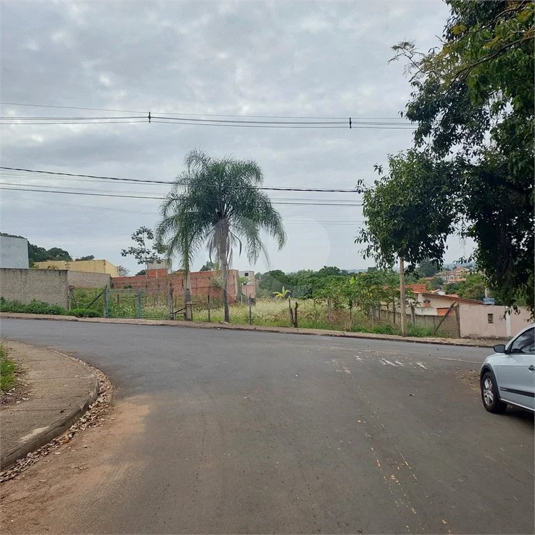 Terreno à venda no Estância Lago Azul, Piracicaba-SP.