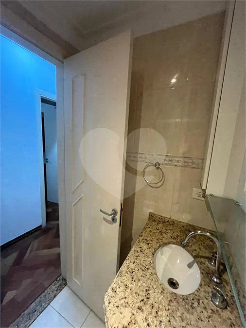 Apartamento à venda com 3 quartos, sendo 1 suíte, em Saúde, São Paulo, SP