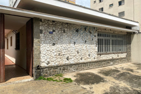 Casa térrea com 280m2, 3 dorms. - Saúde