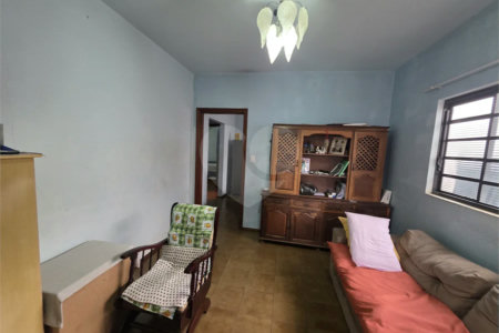 Casa térrea, 2 dormitórios com salão comercial Jd. Nova São Carlos