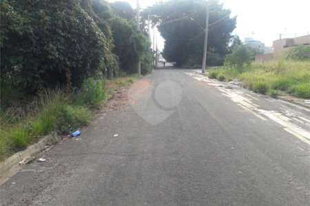 Vendo Terreno no Parque Industrial com fácil acesso a UFSCAR e USP Campus I