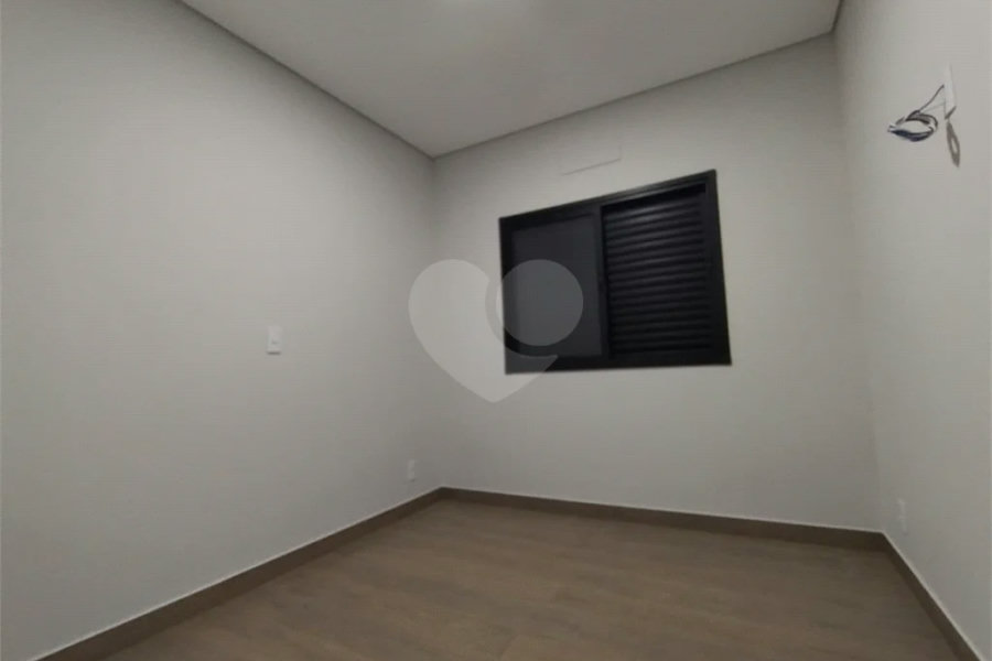 Casa em Condomínio à Venda em Piracicaba/SP.