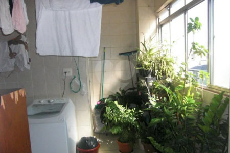 Campos Elíseos -Apto 143m² - 03 quartos - 01 Suíte - 01 Vaga.