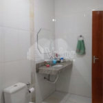 Casa Térrea com 3 dormitórios, sendo 1 suíte.