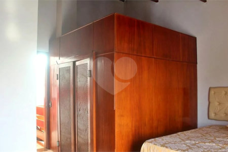 Casa com 250m² , 3 quartos, sendo 1 suíte , 3 vagas , à venda no Jd. Ana Maria - Santo André