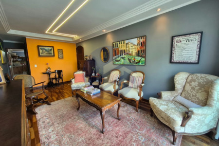 Sobrado à venda com 166 m², 3 dormitórios, 3 vagas cobertas, terraço com vista livre e 16 placas solares! Próximo à USP.
