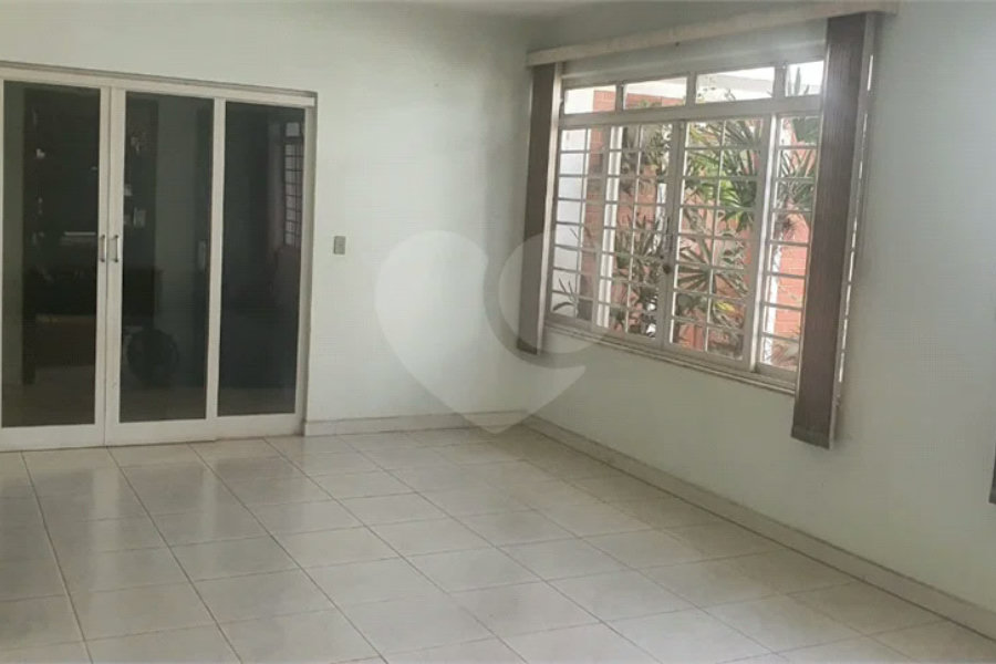 Casa Residencial ou Comercial para alugar em Piracicaba - SP.