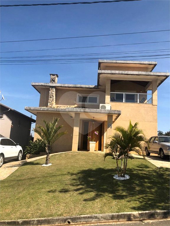 Casa no condomínio Delle Estele em Louveira -SP