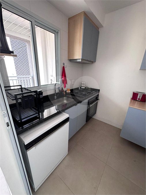 Apartamento á venda de 81m2 no Ipiranga com 2 dorms, 2 suítes, 3 banheiros, 2 vagas. Estuda permuta.