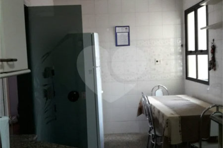 Apartamento com 136m² , 3 dormitórios , sendo 1 suíte , 2 vagas , à venda na Vila Prudente.