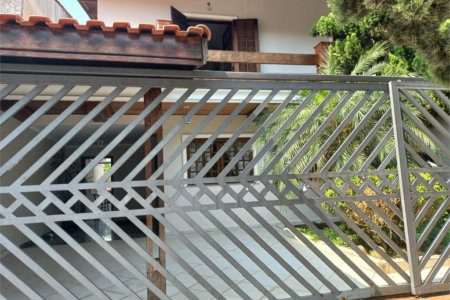 Casa à venda com 3 suítes em Parque Monte Alegre, Taboão da Serra, SP