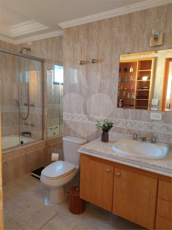 Apartamento com 260m² , 3 dormitórios , sendo 3 suítes , 3 vagas de garagem , à venda na Vila Formosa.