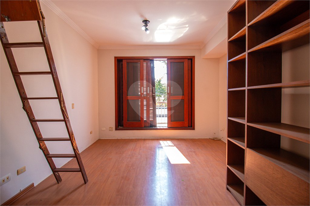 Casa à venda com 3 suítes em Chácara Flora, São Paulo, SP