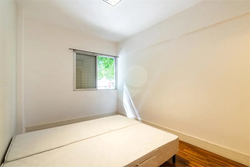 Apartamento para venda em Moema com 2 quartos, sendo 2 suítes, 70m²