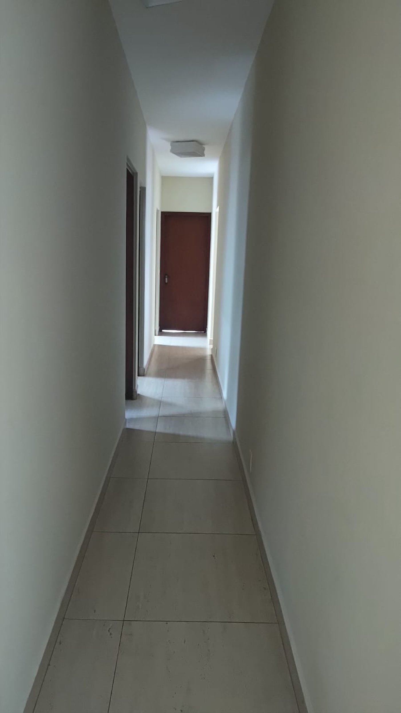 Casa à venda com 3 quartos, sendo 2 suítes, no condomínio Cafezal VI, Itupeva - SP
