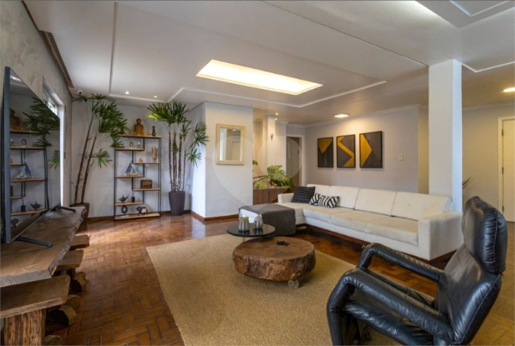 Cobertura para Locação e Venda com 330m² - Bela Vista