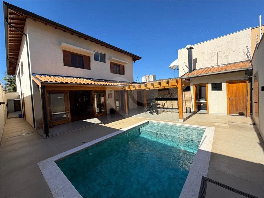 Casa com 4 quartos com sofisticação, conforto e exclusividade no Jardim Europa