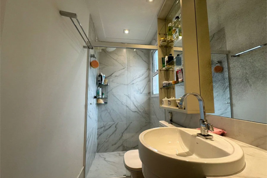 Apartamento à venda com 3 quartos, sendo 2 suítes,  em Riviera de São Lourenço, Bertioga, SP