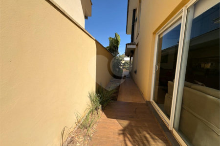 CASA A VENDA CONDOMINIO SWISS PARK