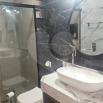 Indaiatuba- condominio Vale das Laranjeiras - Itaici - Terreno 3040,00 ms- construida 220ms - 3 dormitórios, sendo 2 suítes e uma suíte master com closet, além de uma sala ampla com 3 ambientes, Cozinha planejada,, campo de futebol/vôlei, Area de lazer com piscina, espaço gourmet com churrasque