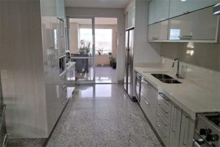 Apartamento à venda 281m² mobiliado, 4 suítes, 4 vagas no Morumbi