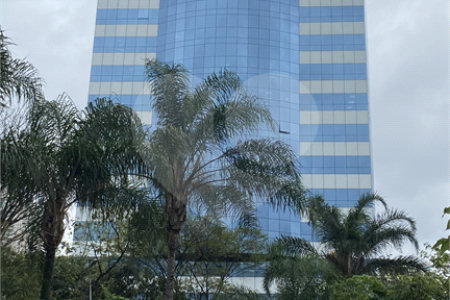 Sala comercial a 4 minutos estação Berrini