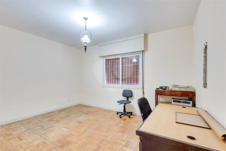 Sobrado à venda com 4 quartos, sendo 1 suíte, em Vila Mascote, São Paulo, SP