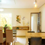 Sobrado com 180m² , 3 dormitórios , sendo 3 suítes , 3 vagas de garagem , churrasqueira e Jardim de inverno , à venda na Vila Scarpelli , Santo André.