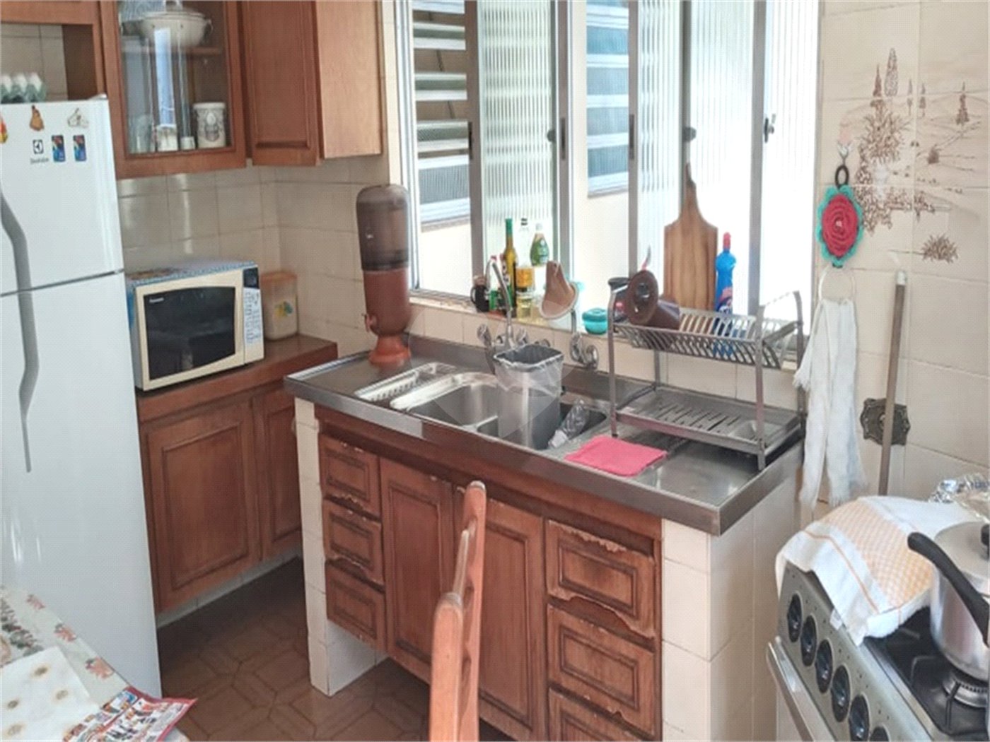 Bonita casa assobradada,no Bairro das Palmas do Tremembé, terreno com 14 X 50 e 350 área construída