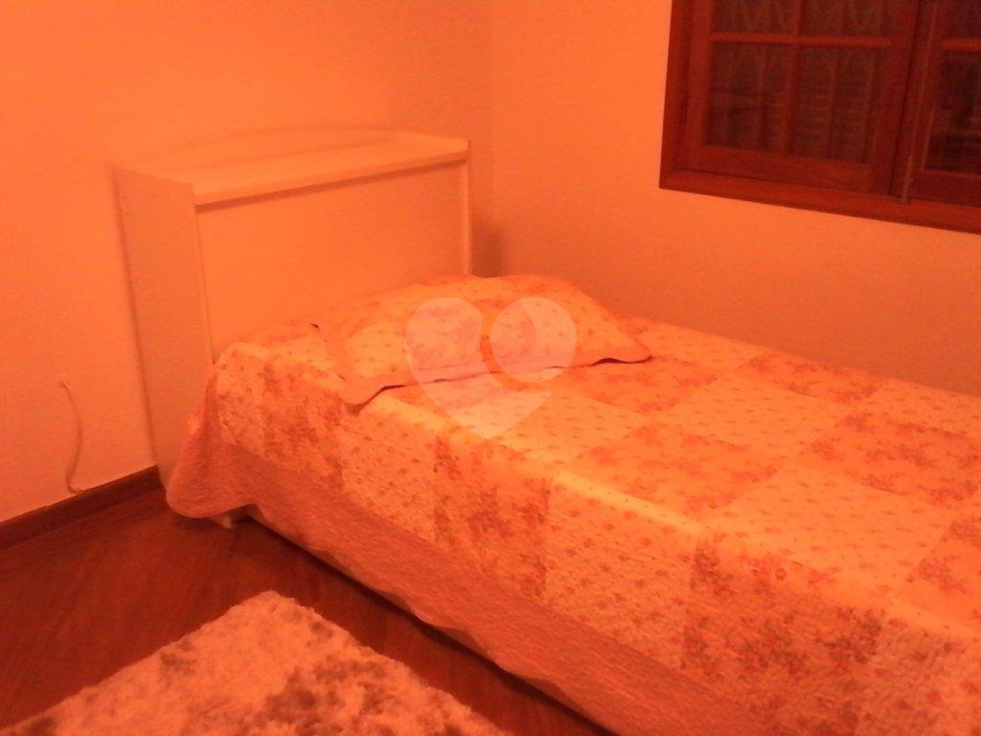 CASA TÉRREA ASSOBRADADA A VENDA NO TREMEMBÉ - 4 DORMS (2 SUÍTES), CHURRASQUEIRA E 4 VAGAS DE GARAGEM