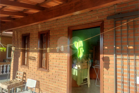 Casa à venda com 3 quartos, sendo 2 suítes,  em Capela, Vinhedo, SP