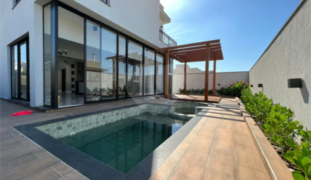 Casa à venda ou para alugar com 3 suítes no condomínio Residencial Villa D'aquila, Piracicaba - SP