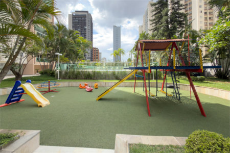 Apartamento com 205 metros no Campo Belo