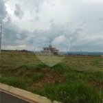 Terreno de 274,68 m² no Residencial Villeneuve