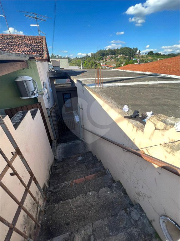 Casa residencial e comercial a venda com renda em Louveira-SP