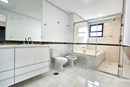 Apartamento com 4 suítes a venda no Alto da Boa Vista