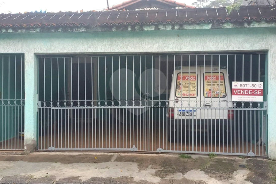 Casa à venda com 3 quartos, sendo 1 suíte, em Vila Campestre, São Paulo, SP