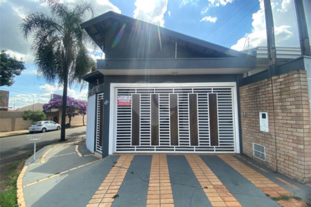 Casa a venda no Jardim Cardinalli - São Carlos/SP