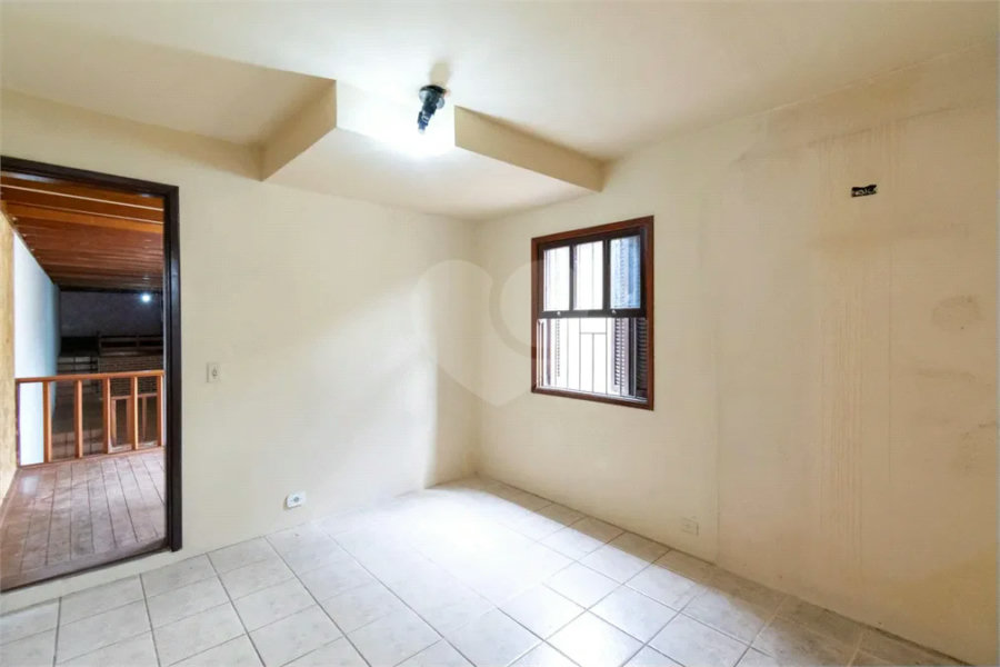 Casa à venda com 200m², 4 quartos e 2 vagas